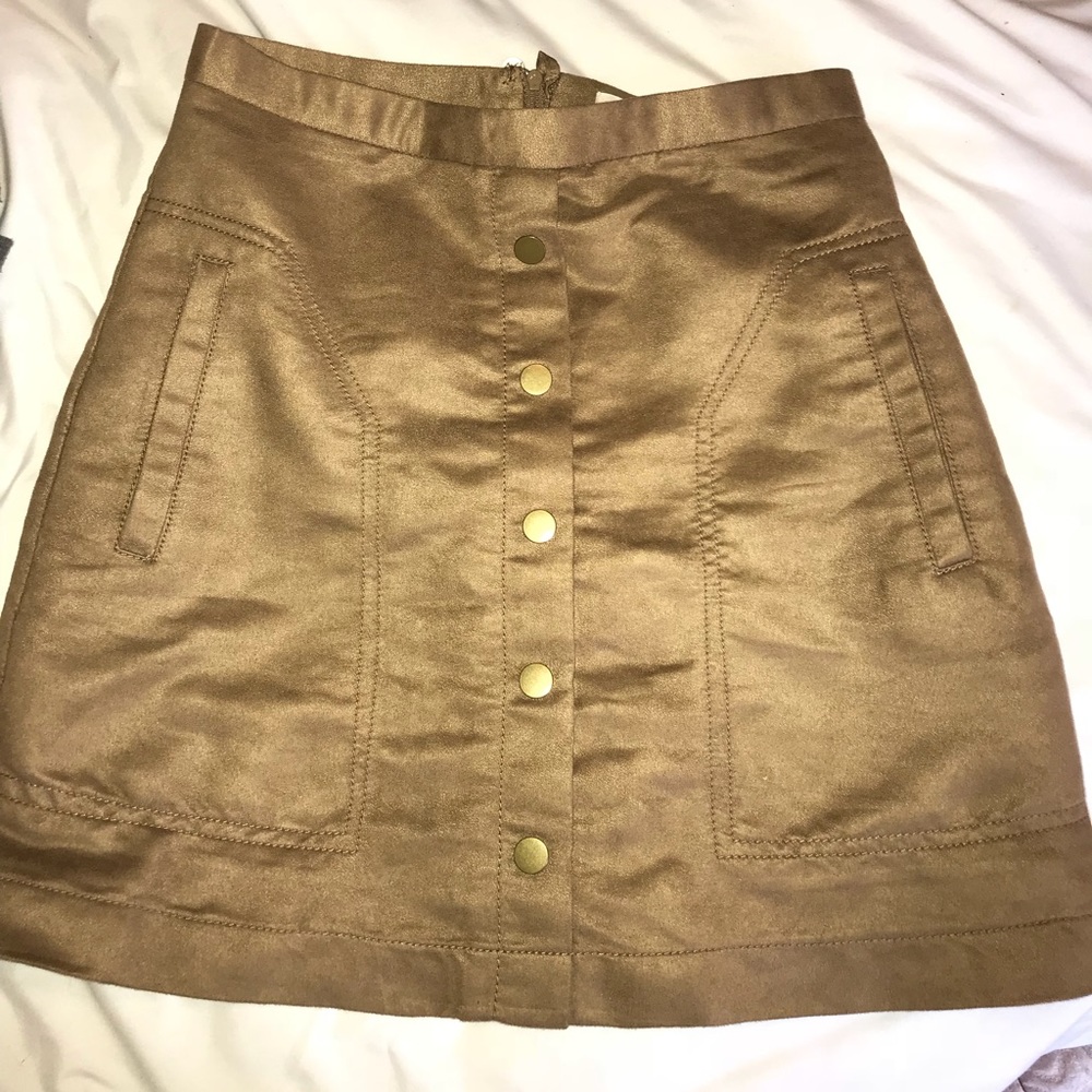 H&M button up skirt